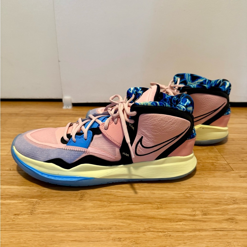 Nike men’s Multicolor Athletic Shoes